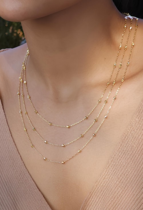 MIX COM COLAR TRIPLO DE BOLINHAS NO OURO l GOLD WEST