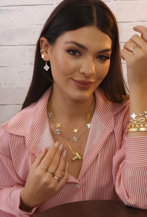 MIX COM BRACELETES E PULSEIRAS DE TREVOS l EQUILIBRIUM