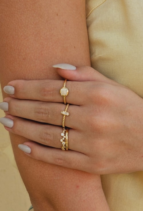 MIX COM ANÉIS CRAVEJADO NO OURO | WELCOME SPRING 2024