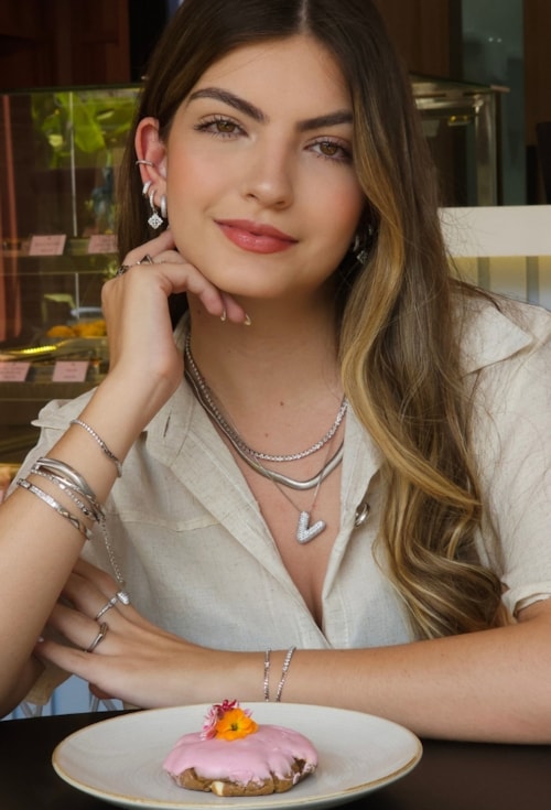 MIX COM COLAR DE INICIAL CRAVEJADA NO OURO l AUTÊNTICA