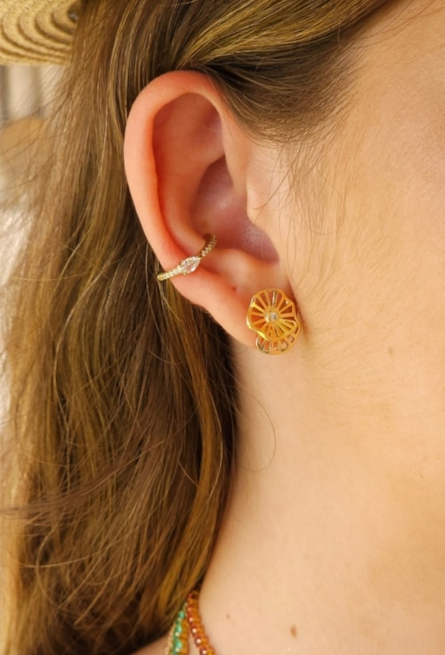 MIX DE BRINCO E PIERCING CRAVEJADO NO OURO l CALIFÓRNIA