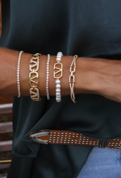 MIX DE PULSEIRAS INSPIRAÇÃO CRAVEJADOS COM PÉROLAS E RIVIERAS l ESSENZA