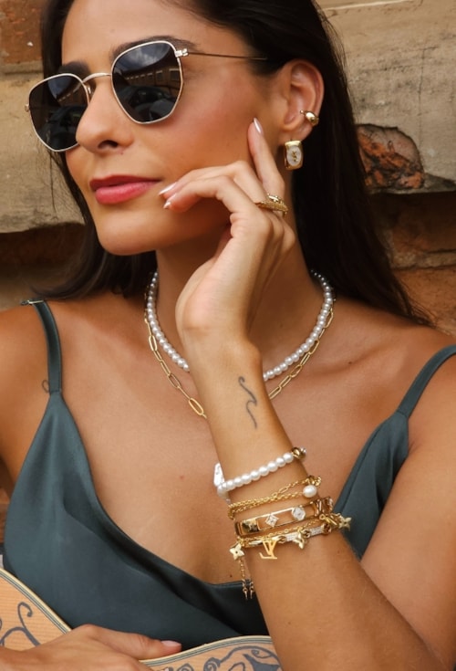 MIX DE PIERCING LISO COM BRINCO INSPIRAÇÃO PEROLADO NO OURO l ESSENZA