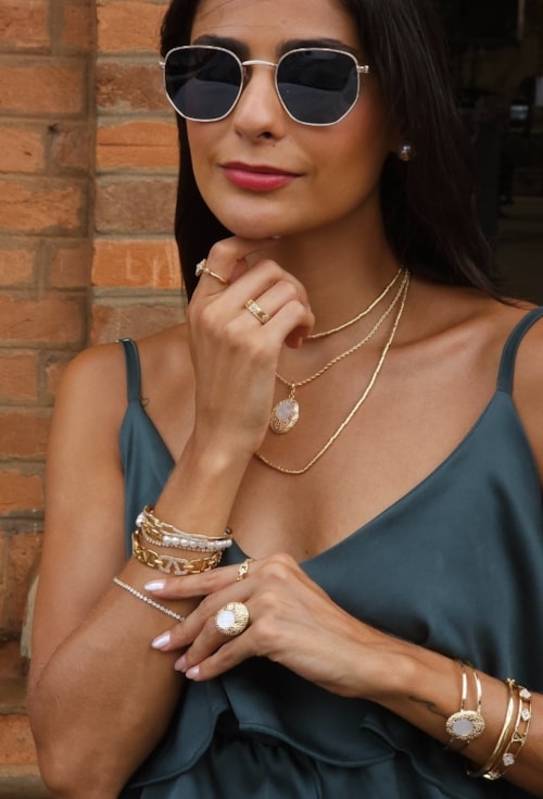 MIX DE PULSEIRAS INSPIRAÇÃO CRAVEJADOS COM PÉROLAS E RIVIERAS l ESSENZA