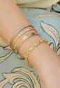 MIX COM BRACELETES CRAVEJADOS OURO E RÓDIO | WELCOME SPRING 2024