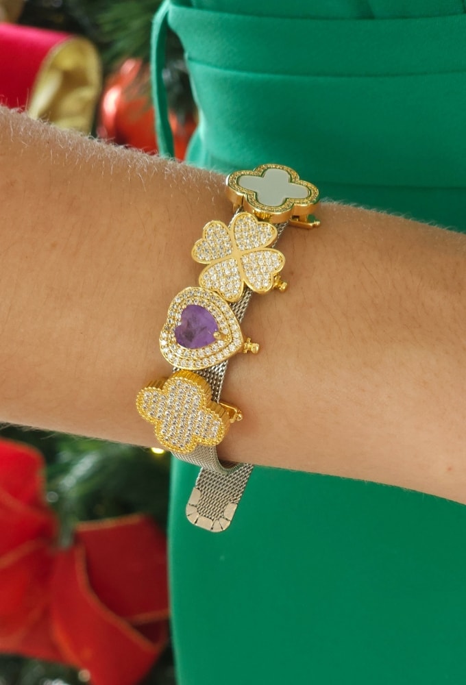 MIX COM PULSEIRA RELÓGIO E PINGENTES CRAVEJADOS | CELEBRAR 2024
