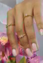 MIX DE ANÉIS DELICADO CRAVEJADOS NO OURO | WELCOME SPRING 2025