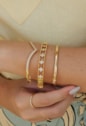 MIX DE BRACELETES CRAVEJADOS NO OURO | WELCOME SPRING 2024