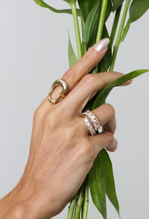 ANEL MEIA ALIANÇA REDONDA CRISTAL OURO AN612-O