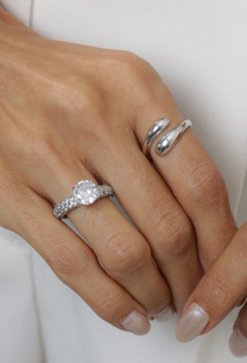 ANEL SOLITÁRIO AJUSTÁVEL COM ZIRCÔNIA NO RÓDIO AN505-R