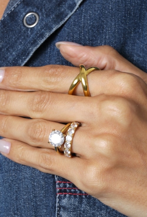 ANEL SOLITÁRIO CRAVEJADO DUPLO AÇO INOX DOURADO AN601-AD