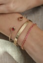 BRACELETE ARO REDONDO COM PEDRA RUBELITA BANHADO A OURO PM620-O