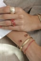 BRACELETE ARO REDONDO COM PEDRA RUBELITA BANHADO A OURO PM620-O