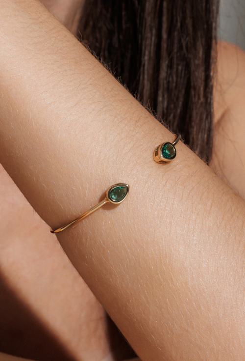 BRACELETE COM PEDRA TURMALINA BANHADO A OURO PM619-O