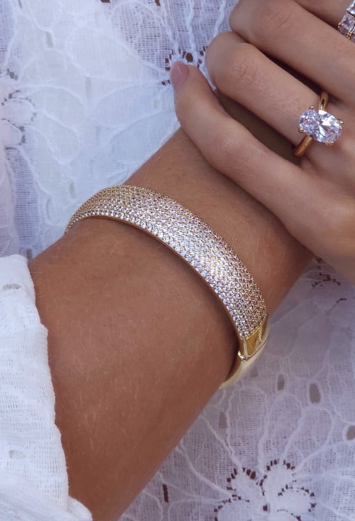 BRACELETE CRAVEJADO DOURADO PM543-O BRACELETE CRAVEJADO DOURADO PM543-O