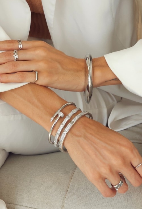 BRACELETE DE PREGO CRAVEJADO EM BANHO DE RÓDIO PM569-R