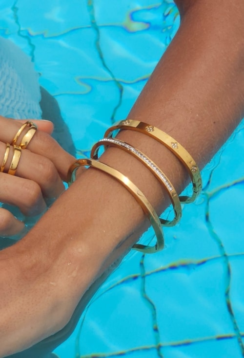 BRACELETE FLORES CRAVEJADAS AÇO INOX DOURADO PM533-AD