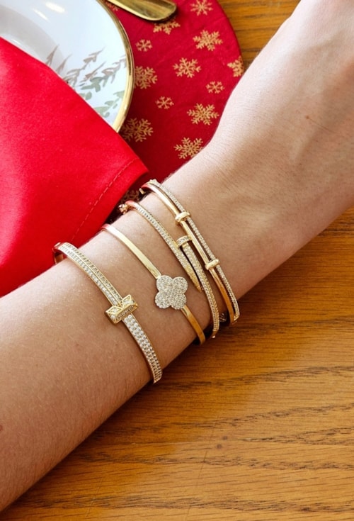 BRACELETE LUXO CRAVEJADO NO OURO PM416-O BRACELETE LUXO CRAVEJADO NO OURO PM416-O