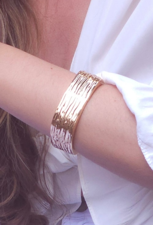 BRACELETE MAXIMALISTA TEXTURIZADO NO OURO PM478-O