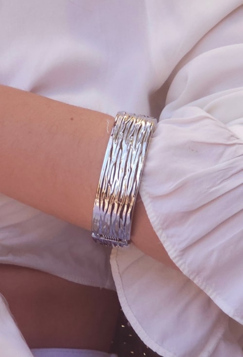 BRACELETE MAXIMALISTA TEXTURIZADO NO RÓDIO PM478-R