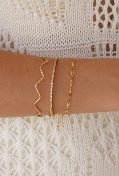 BRACELETE MINIMALISTA EM ZIG ZAG NO OURO PM387-O