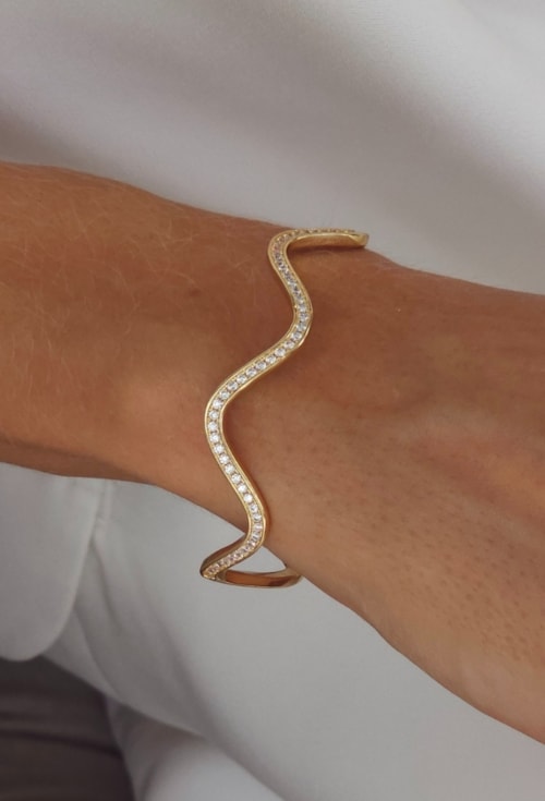 BRACELETE ONDULADO CRAVEJADO EM BANHO DE OURO PM572-O