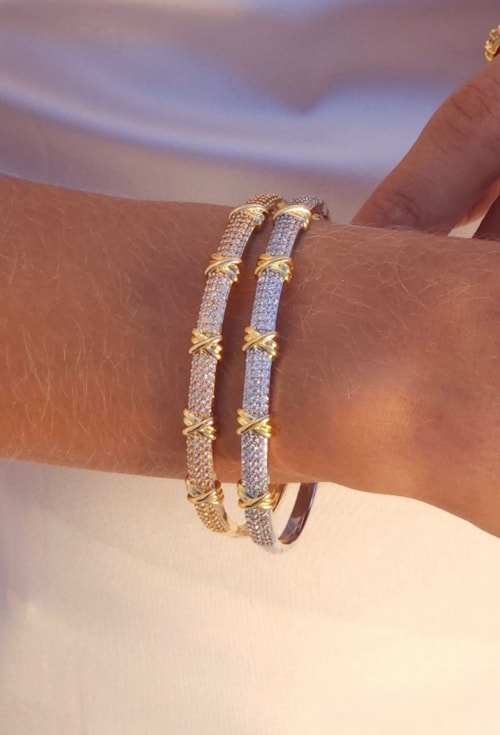 BRACELETE X CRAVEJADO RÓDIO COM DETALHES DOURADOS PM562-R/O