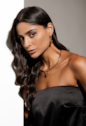 BRINCO ARGOLA COM OLHO DE TIGRE NATURAL BANHADO A OURO BM2308-O