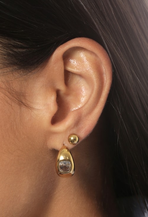 BRINCO ARGOLA COM PEDRA QUADRADA EM AÇO INOX DOURADO BM2100-AD