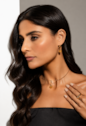 BRINCO ARGOLA COM QUARTZO NATURAL BANHADO A OURO BM2309-O