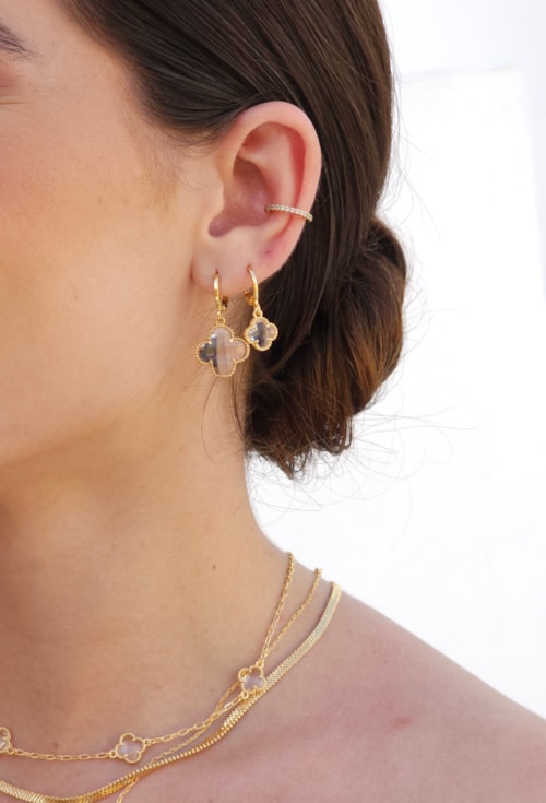 BRINCO ARGOLINHA DE TREVO CRISTAL NO OURO BM1863-O BRINCO ARGOLINHA DE TREVO CRISTAL NO OURO BM1863-O