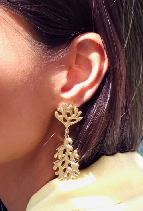 BRINCO CORAL ORGÂNICO LONGO AÇO DOURADO BM2155-AD