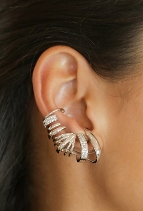 BRINCO CRAVEJADO ASSIMÉTRICO RÓDIO BM2189-R