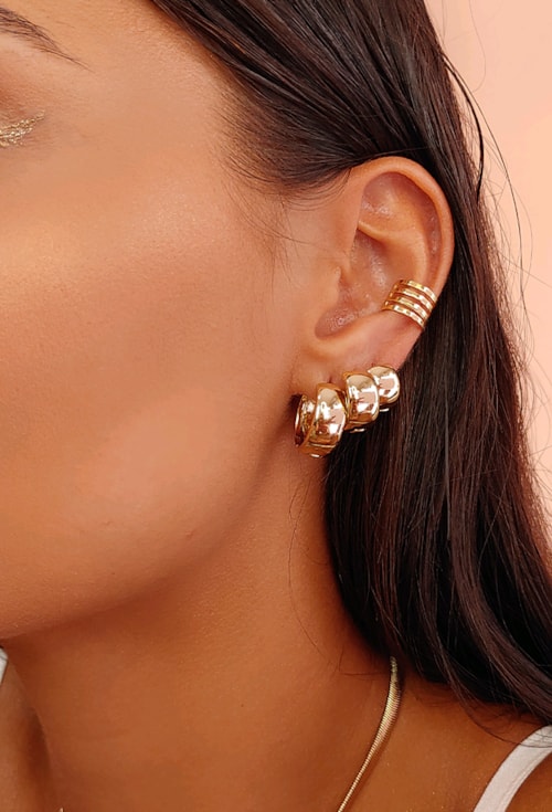 BRINCO DE ARGOLA CLICK LISA PEQUENA NO OURO BM1372-O BRINCO DE ARGOLA CLICK LISA PEQUENA NO OURO BM1372-O