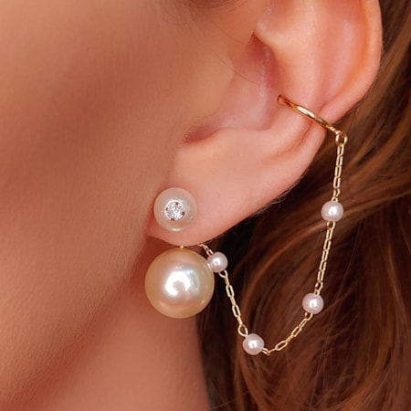 BRINCO DE PÉROLAS COM PIERCING E CORRENTE BM211-O BRINCO DE PÉROLAS COM PIERCING E CORRENTE BM211-O