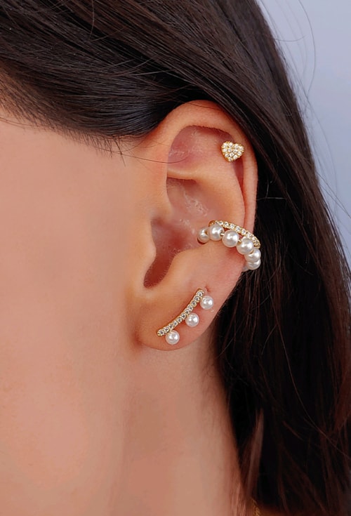 BRINCO EAR CUFF CRAVEJADO COM PÉROLAS BM1400-O