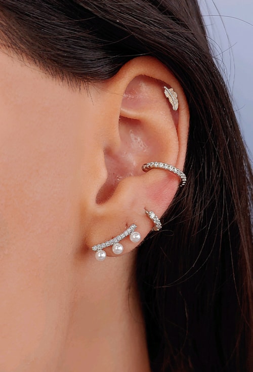 BRINCO EAR CUFF CRAVEJADO COM PÉROLAS BM1400-R