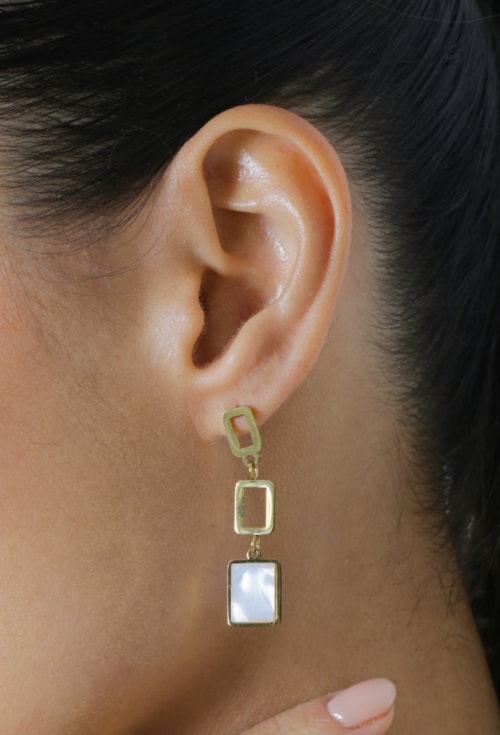 BRINCO RETANGULAR ARTICULADO COM MADREPÉROLA EM AÇO INOX DOURADO BM2145-AD