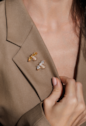 BROCHE ABELHA CRAVEJADO COM ZIRCÔNIA YELLOW AC020-O
