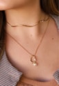 COLAR COM PINGENTE ORGÂNICO E PÉROLA CO761-O