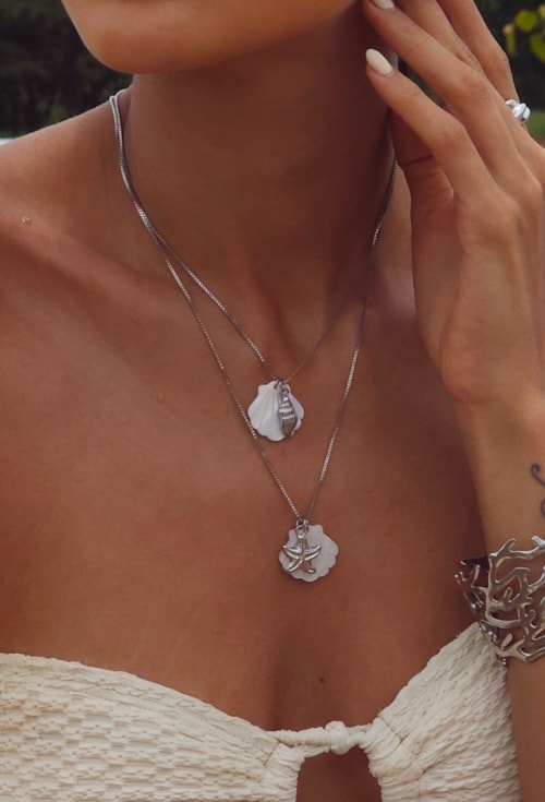 COLAR CONCHA MADREPEROLA COM ESTRELA DO MAR CO822-A