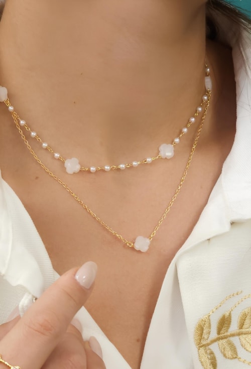 COLAR DUPLO COM TREVO E PÉROLAS NO OURO CO663-O COLAR DUPLO COM TREVO E PÉROLAS NO OURO CO663-O