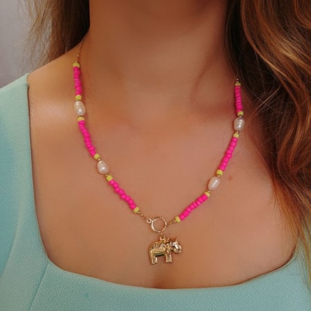 COLAR ELEFANTE E PEDRINHAS PINK E VERDE CO062-O COLAR ELEFANTE E PEDRINHAS PINK E VERDE CO062-O
