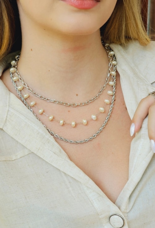 COLAR ELEGANTE DE PÉROLAS NO RÓDIO CO689 -R COLAR ELEGANTE DE PÉROLAS NO RÓDIO CO689 -R