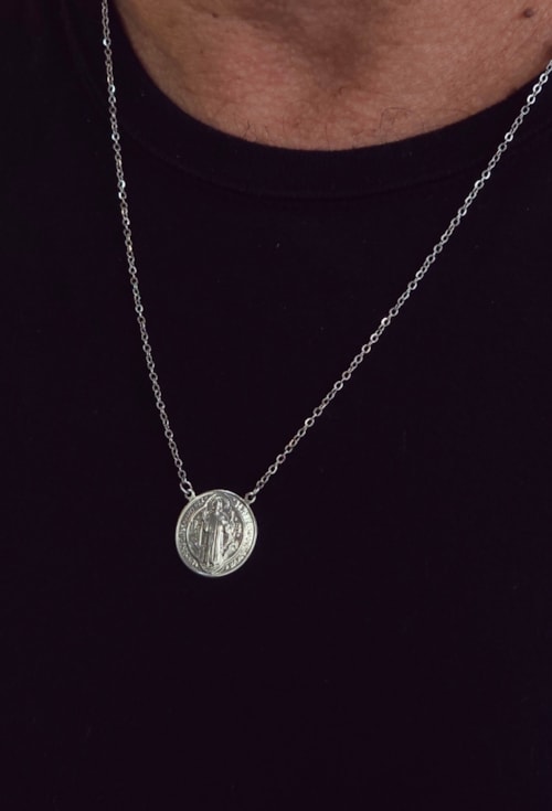 COLAR MASCULINO ESCAPULÁRIO SÃO BENTO AÇO INOX CO788-A COLAR MASCULINO ESCAPULÁRIO SÃO BENTO AÇO INOX CO788-A