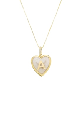 Produto COLAR RELICÁRIO PEROLADO PERSONALIZADO COM INICIAL PP086-O