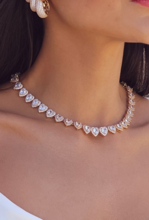 COLAR RIVIERA CORAÇÃO CRAVAÇÃO GARRA BANHO OURO 38CM CO852-O COLAR RIVIERA CORAÇÃO CRAVAÇÃO GARRA BANHO OURO 38CM CO852-O