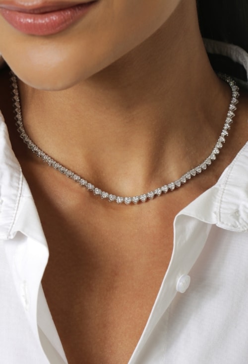 COLAR RIVIERA CORAÇÃO CRAVEJADO BANHADO A RÓDIO CO853-R