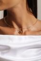 CONJUNTO BRINCOS E PINGENTE OVAIS COM PEDRA MARROM BANHADO A OURO CJ225-O