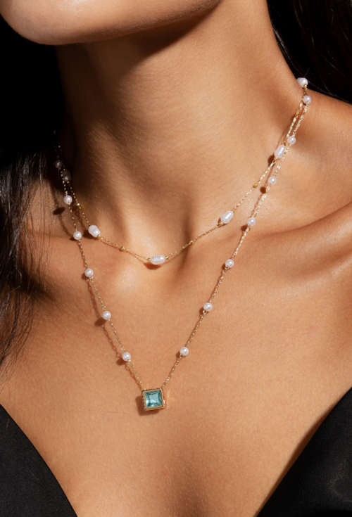 CONJUNTO COLAR COM PÉROLAS E BRINCOS QUADRADOS COM CRISTAL AZUL PARAÍBA CJ220-O